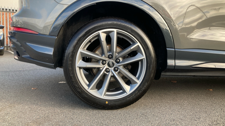 Audi Q3 35 TFSI Black Edition 5dr Petrol Estate